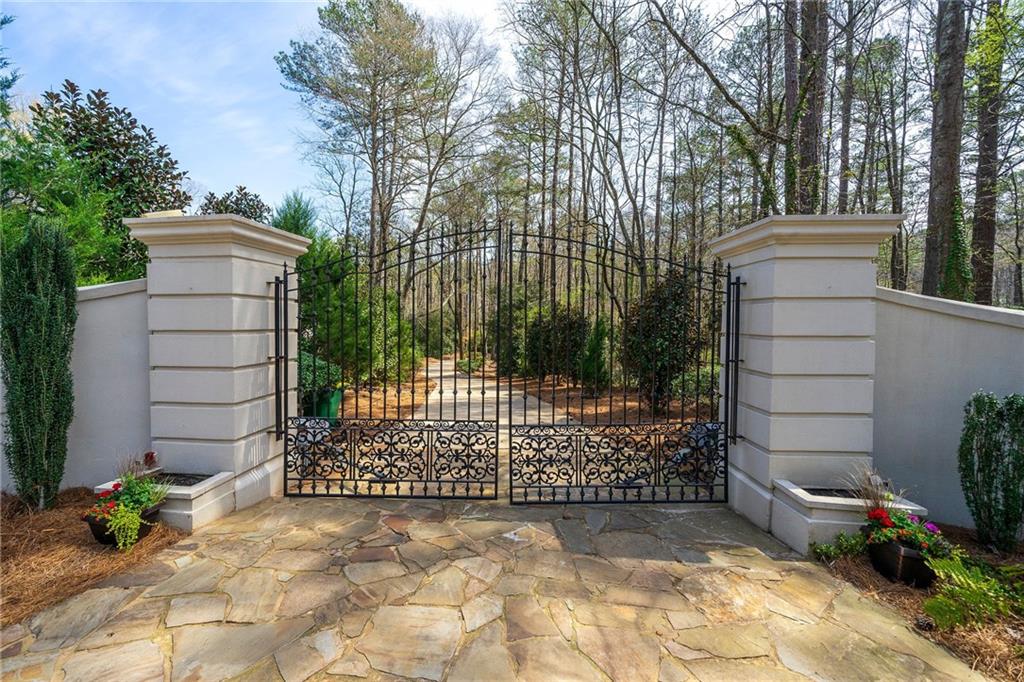 1250 Crest Valley Drive