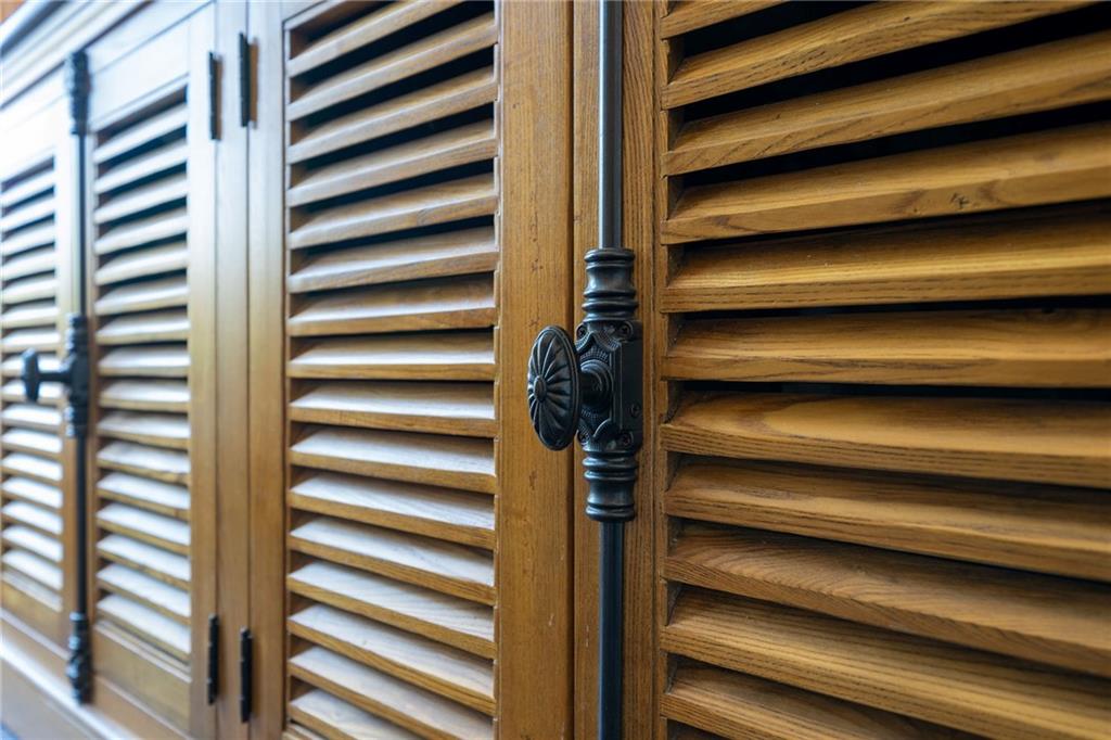 1250 Crest Valley Drive