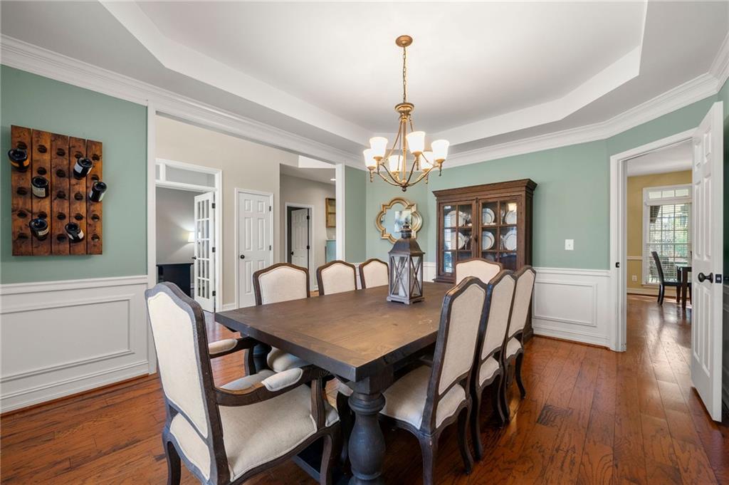 1075 Queensgate Drive SE