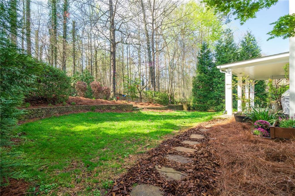 1075 Queensgate Drive SE