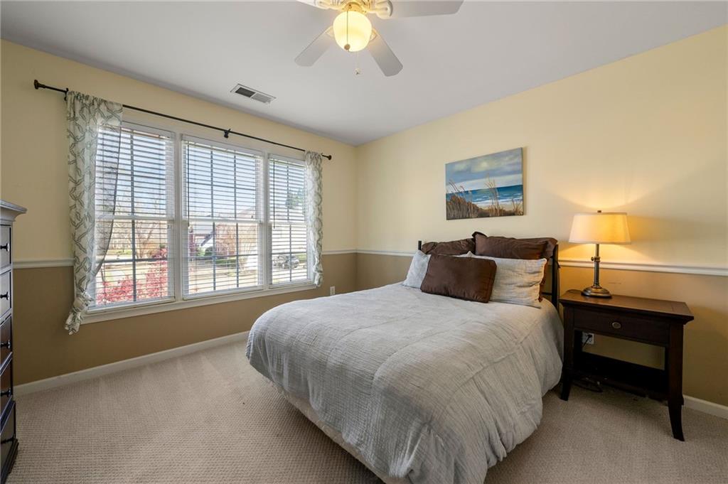 1075 Queensgate Drive SE