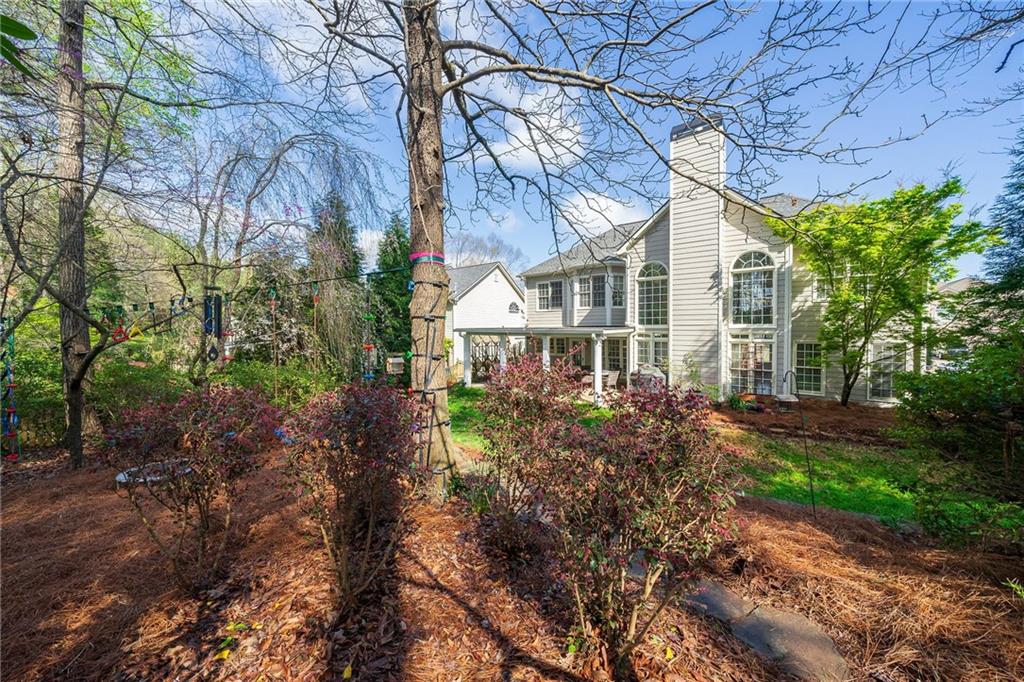 1075 Queensgate Drive SE