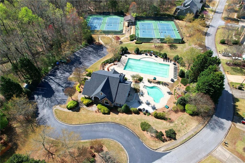 1075 Queensgate Drive SE