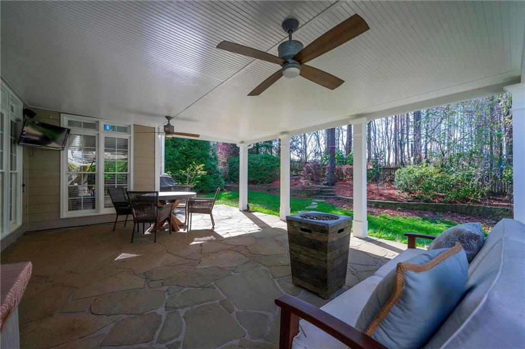 1075 Queensgate Drive SE