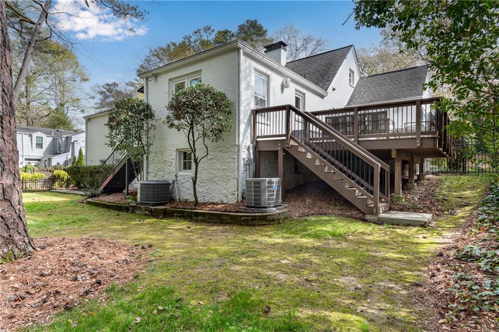 570 Peachtree Battle Avenue NW