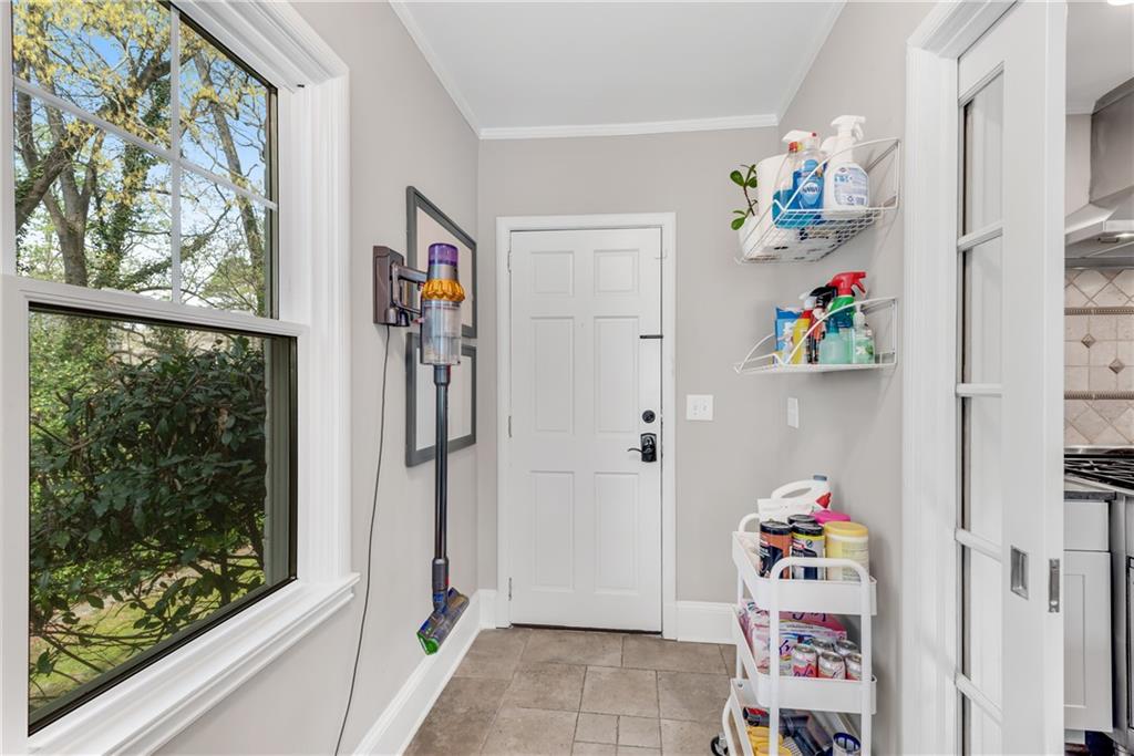 570 Peachtree Battle Avenue NW