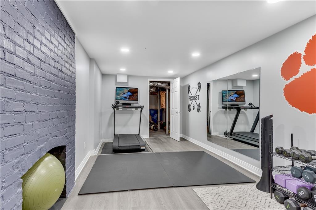 570 Peachtree Battle Avenue NW