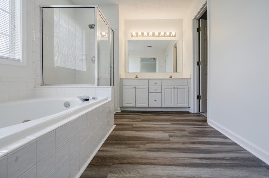 685 Manor Glen Drive