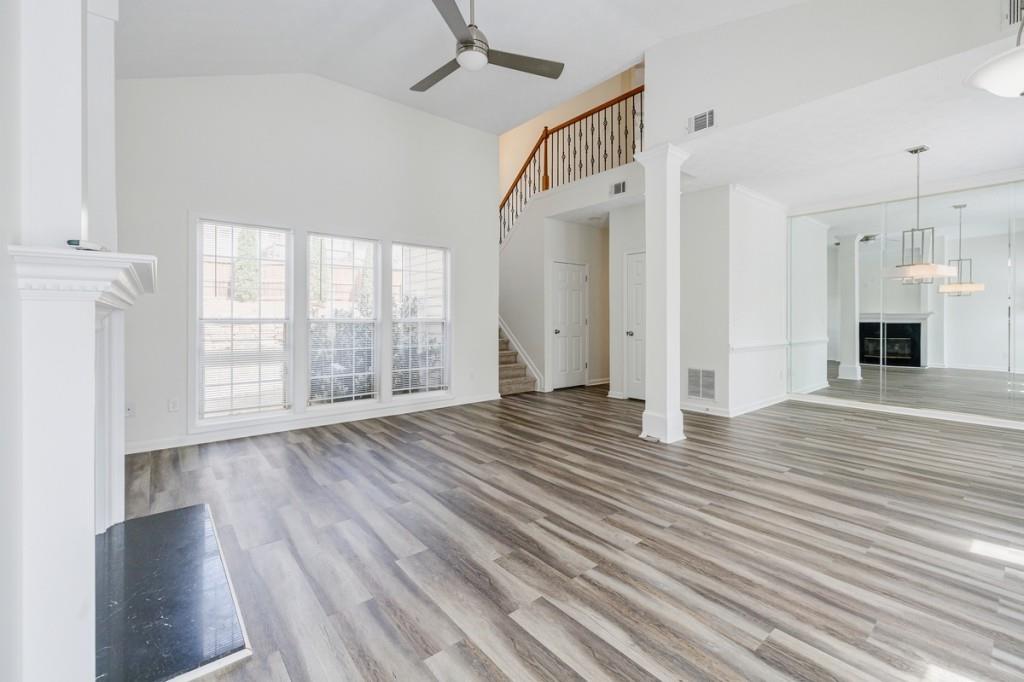 685 Manor Glen Drive