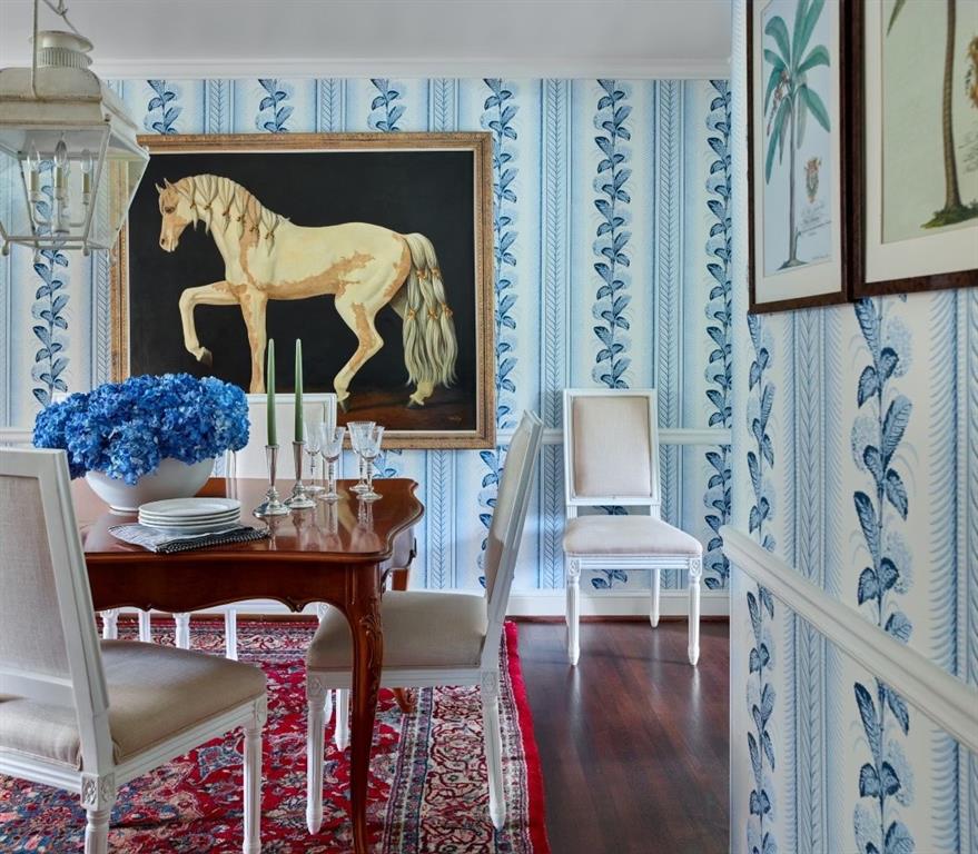 1922 Greystone Road NW