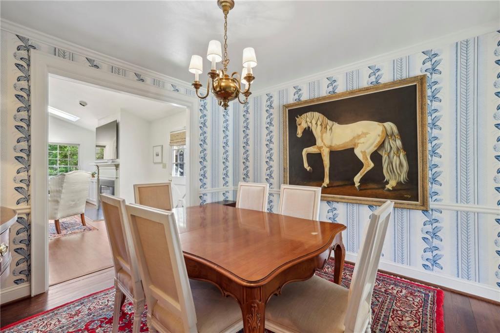 1922 Greystone Road NW