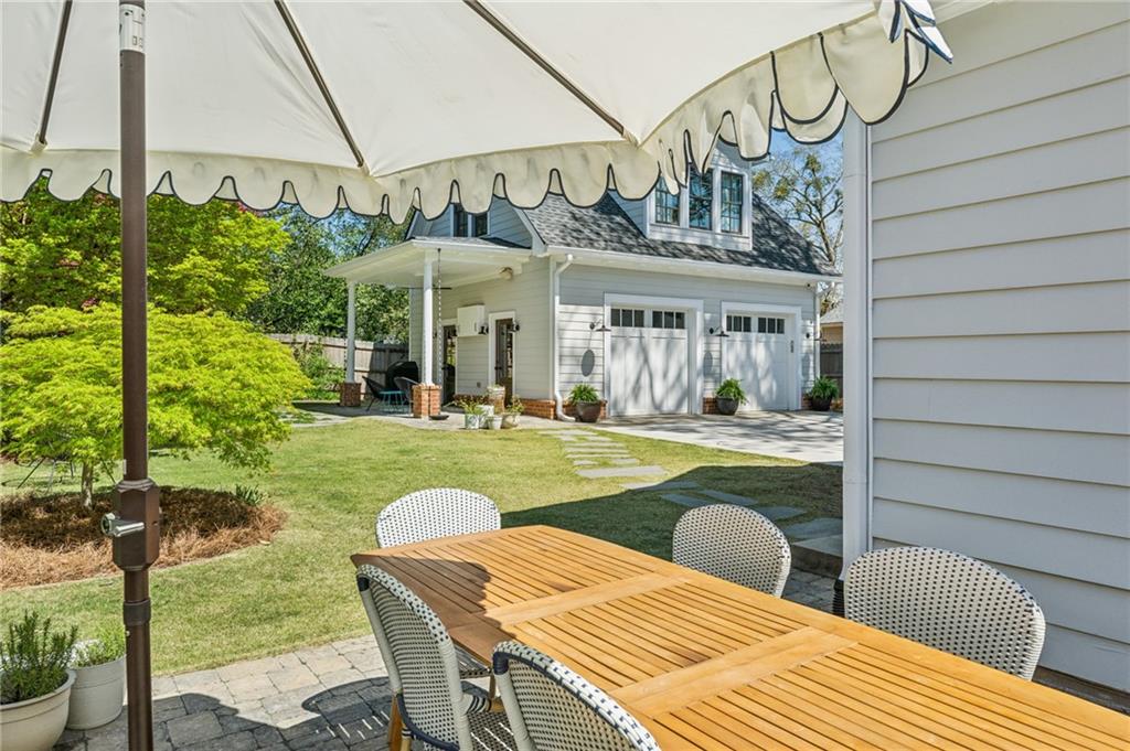 196 E Wesley Road NE