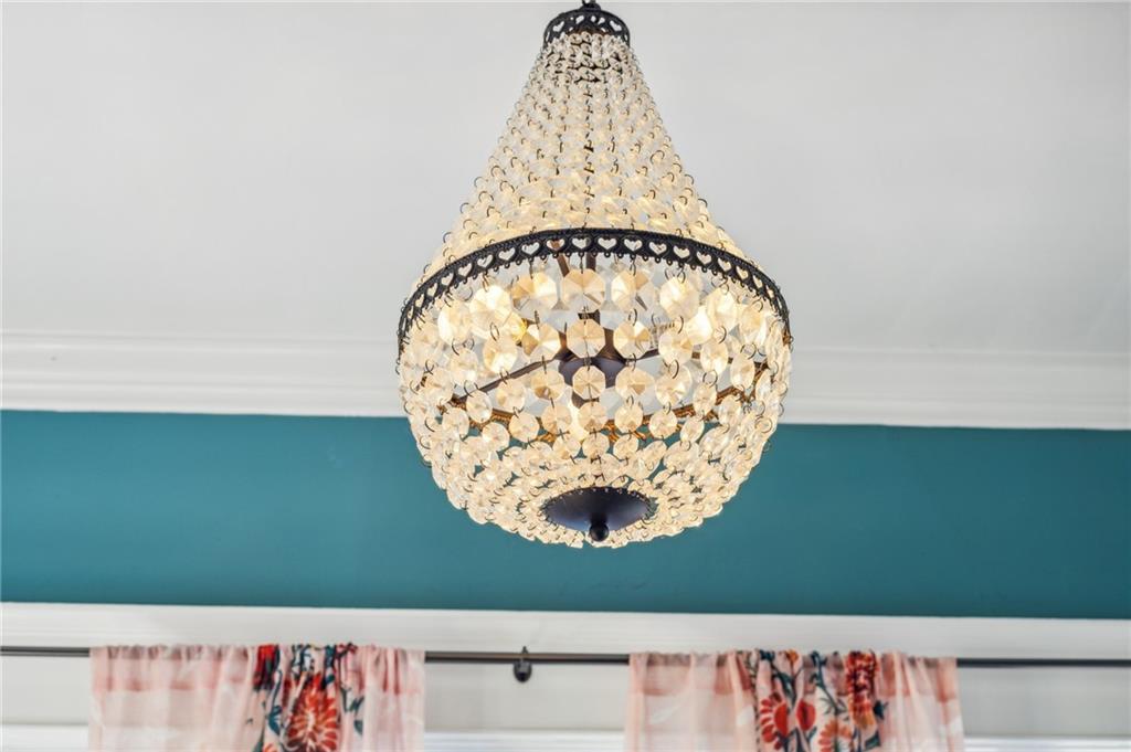 196 E Wesley Road NE