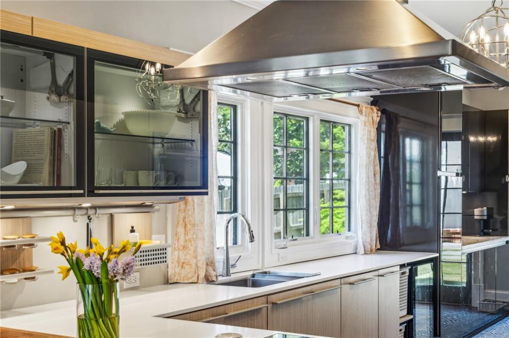 196 E Wesley Road NE