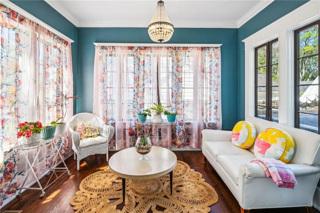 196 E Wesley Road NE