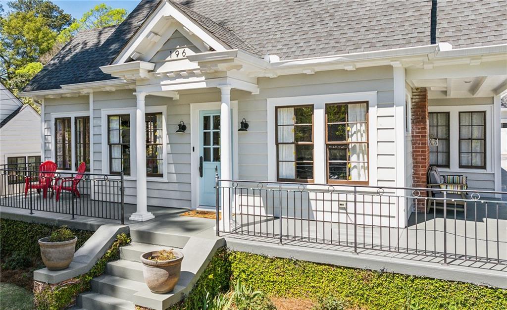 196 E Wesley Road NE