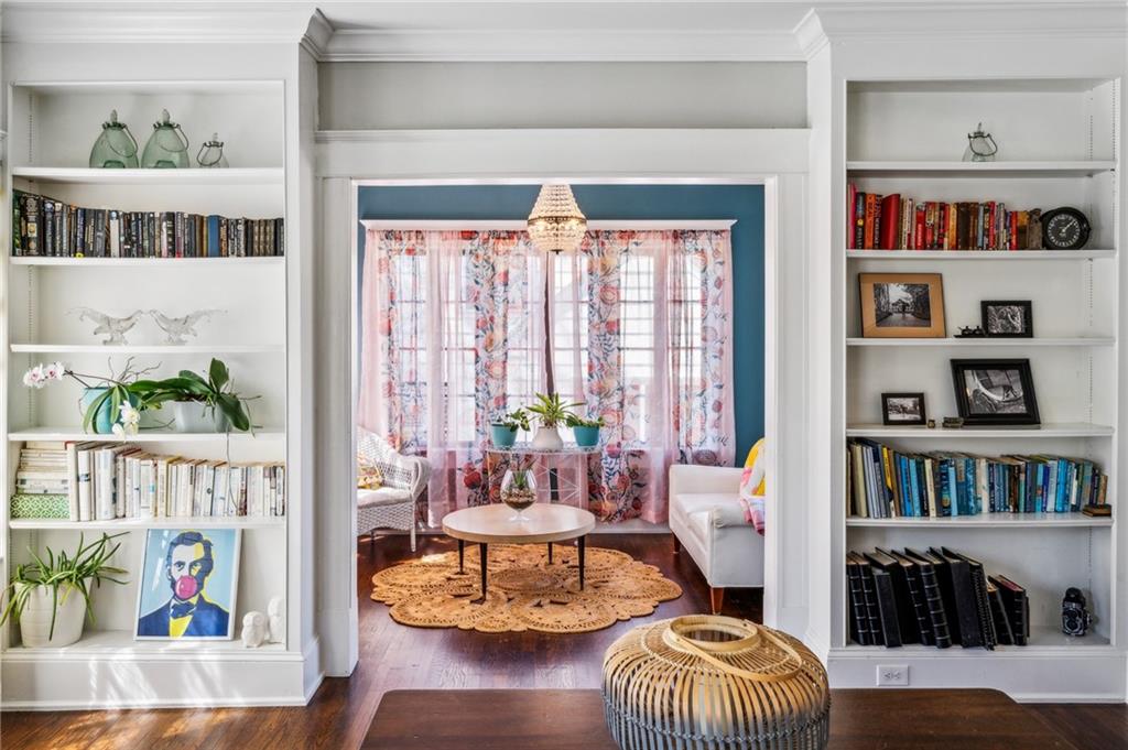 196 E Wesley Road NE