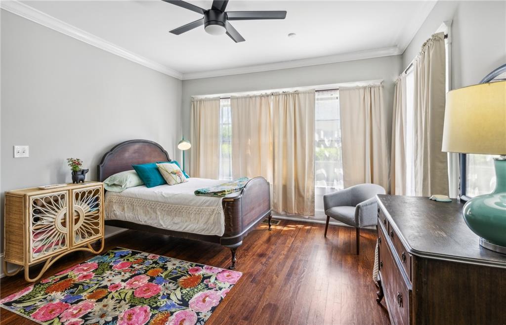 196 E Wesley Road NE