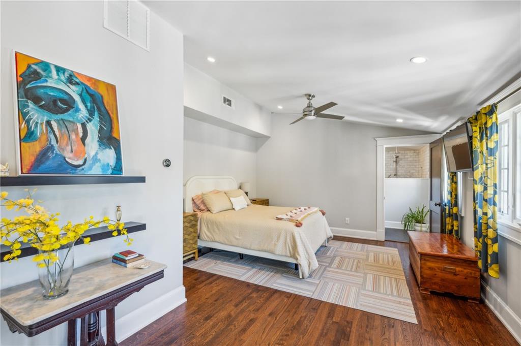 196 E Wesley Road NE