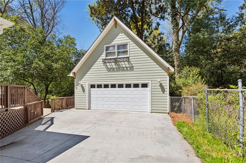 1914 Ardmore Road NW