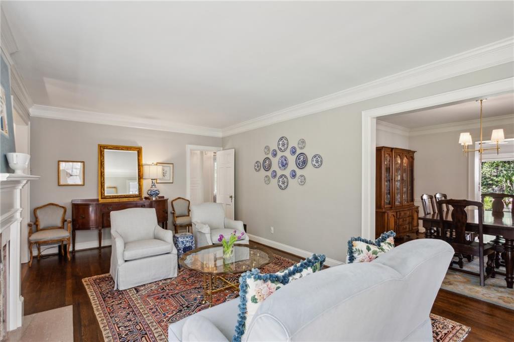 1914 Ardmore Road NW