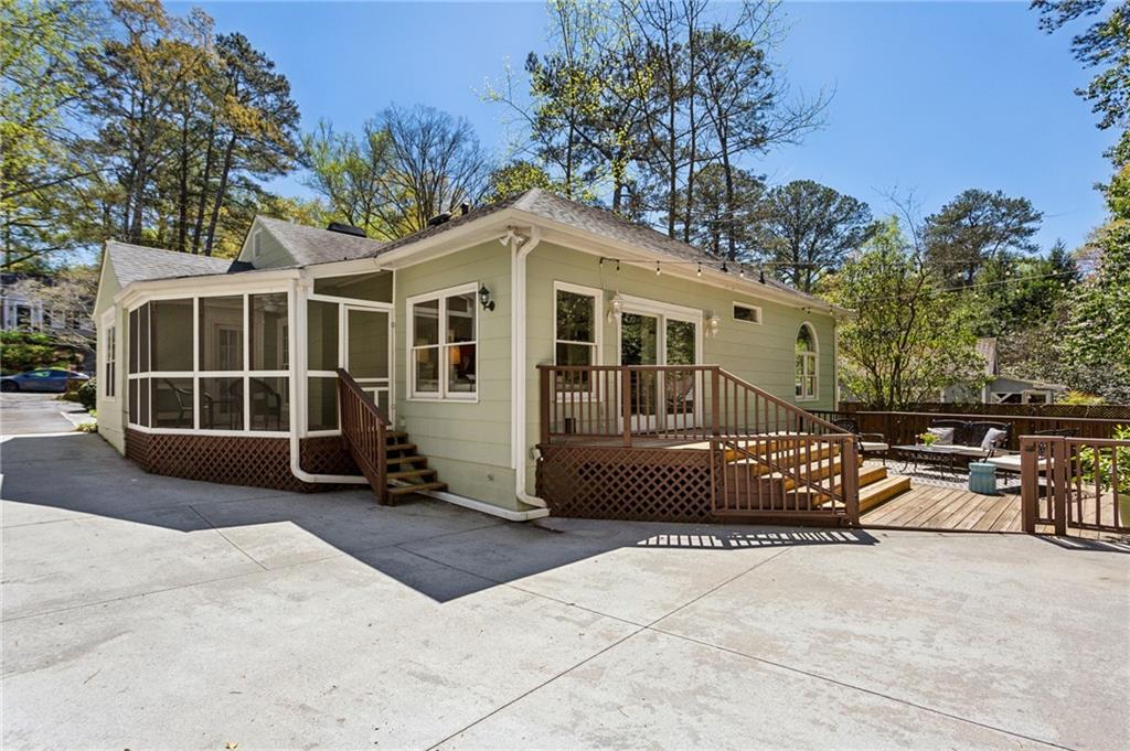 1914 Ardmore Road NW