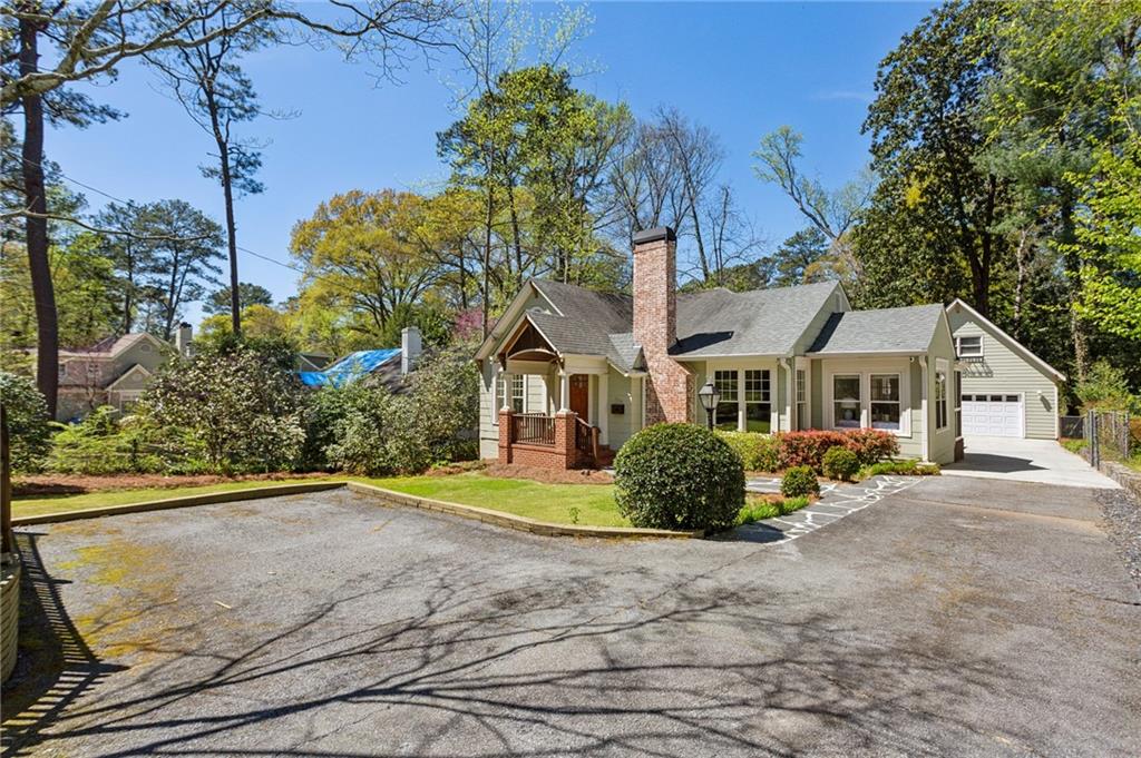 1914 Ardmore Road NW