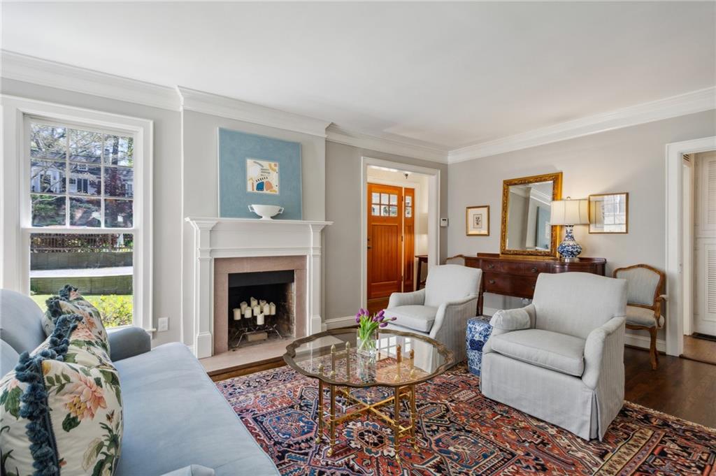 1914 Ardmore Road NW