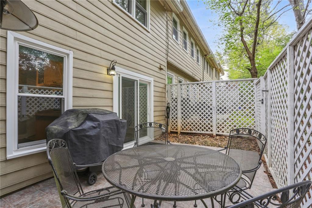 228 Peachtree Hollow Court