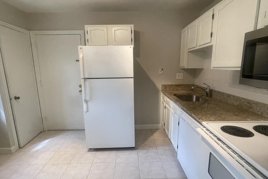 430 Lindbergh Drive NE Unit B5