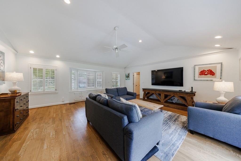 2879 Castlewood Drive