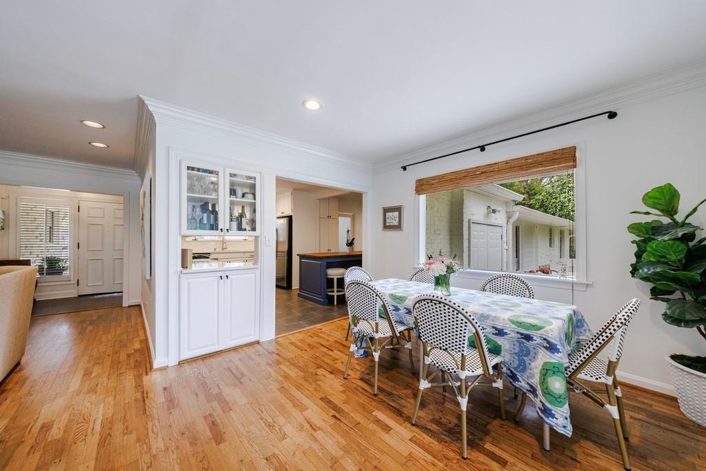 2879 Castlewood Drive