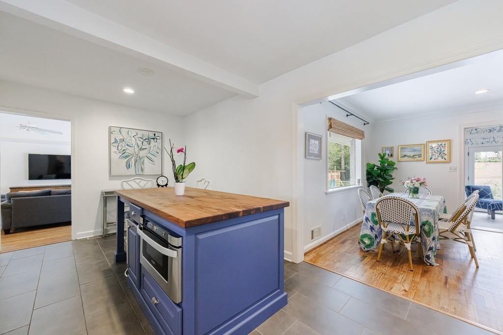 2879 Castlewood Drive