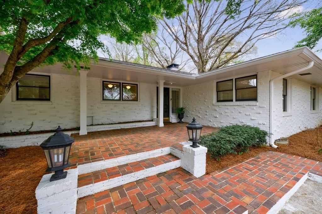 2879 Castlewood Drive