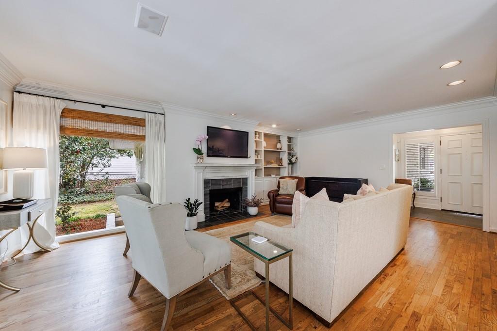 2879 Castlewood Drive