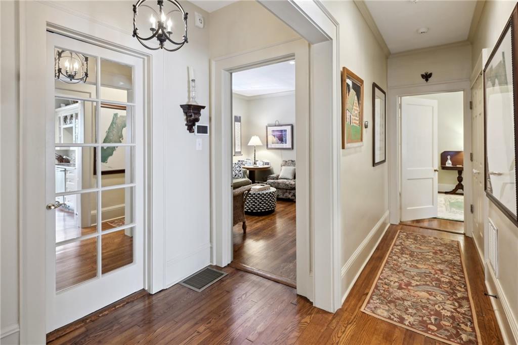 76 Huntington Road NE