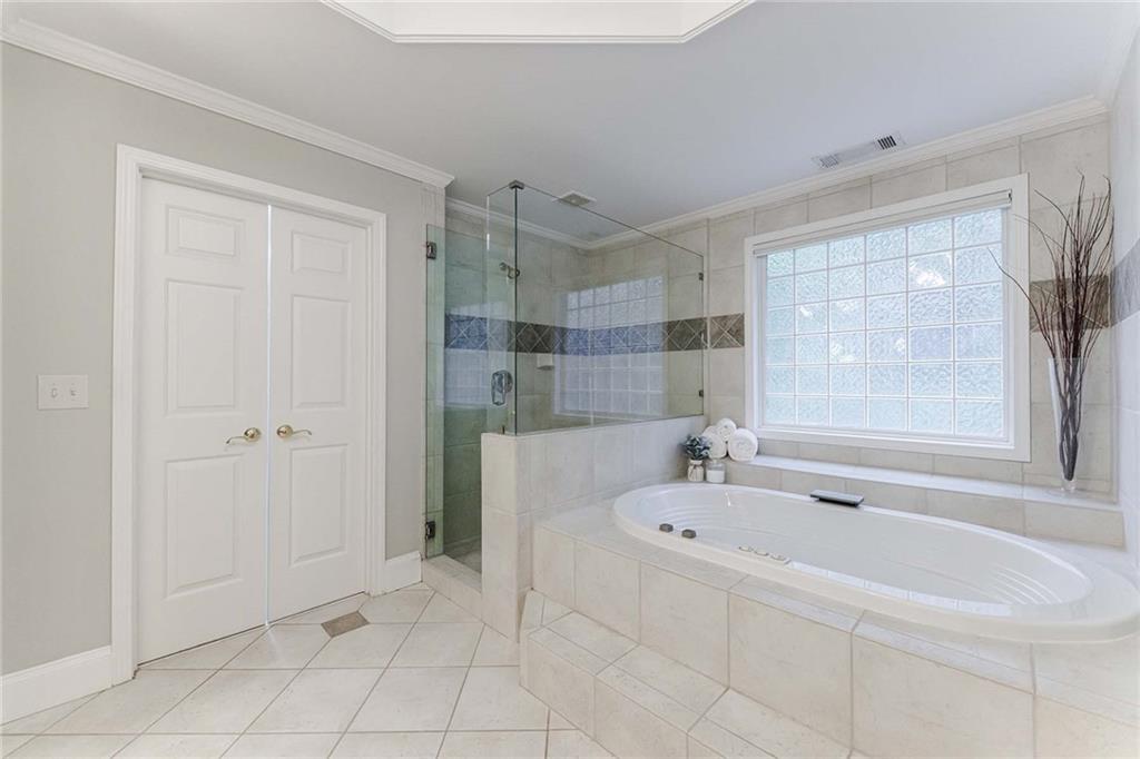 670 Greenview Terrace