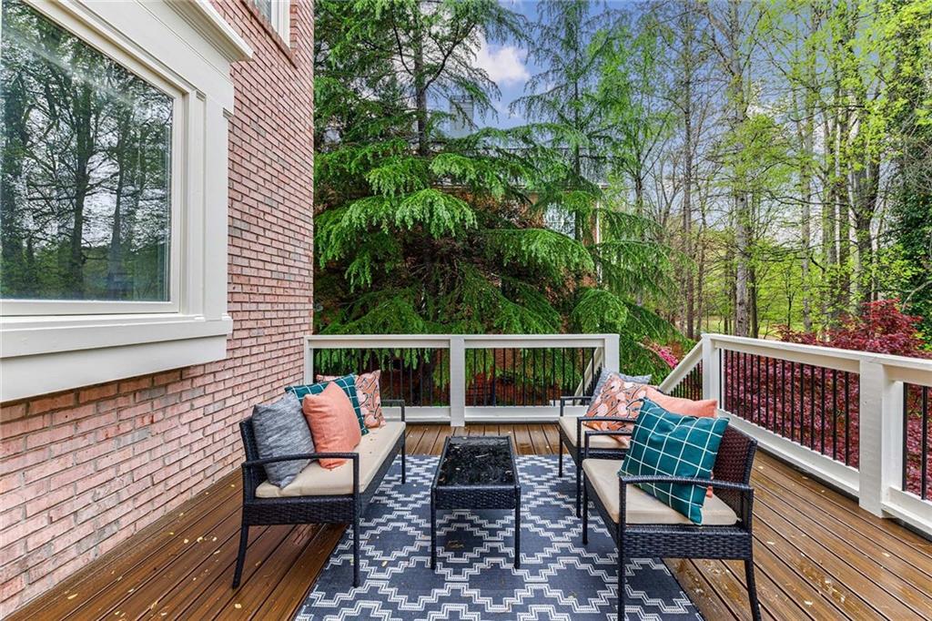 670 Greenview Terrace