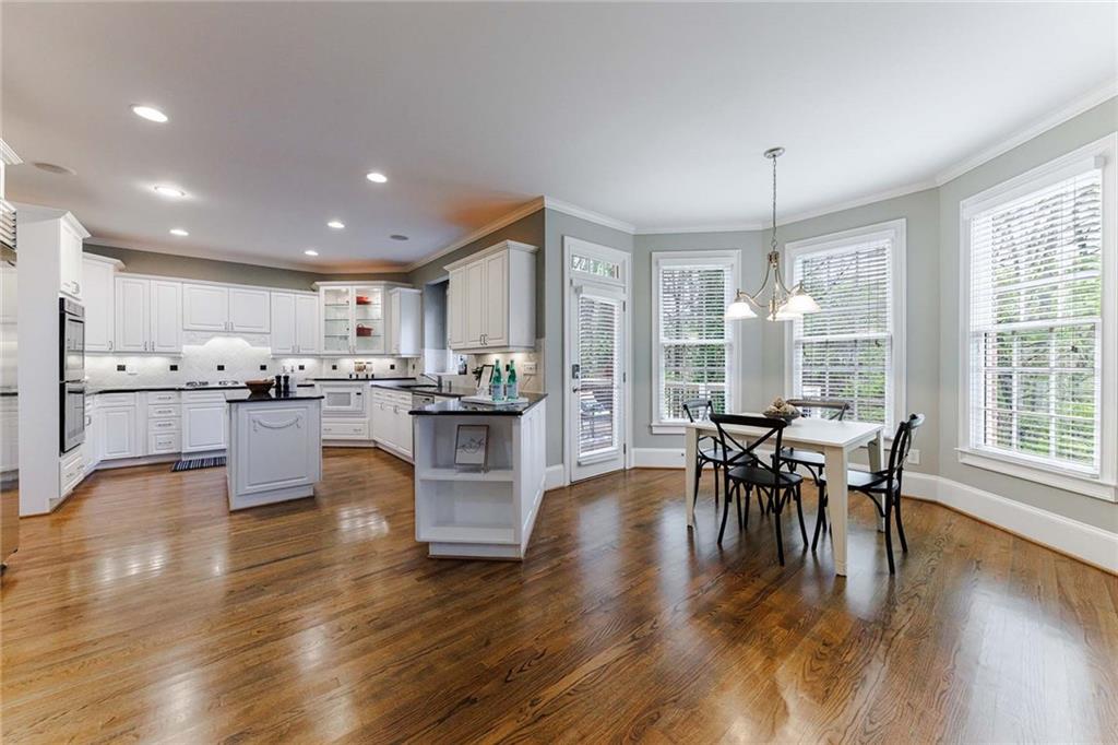 670 Greenview Terrace