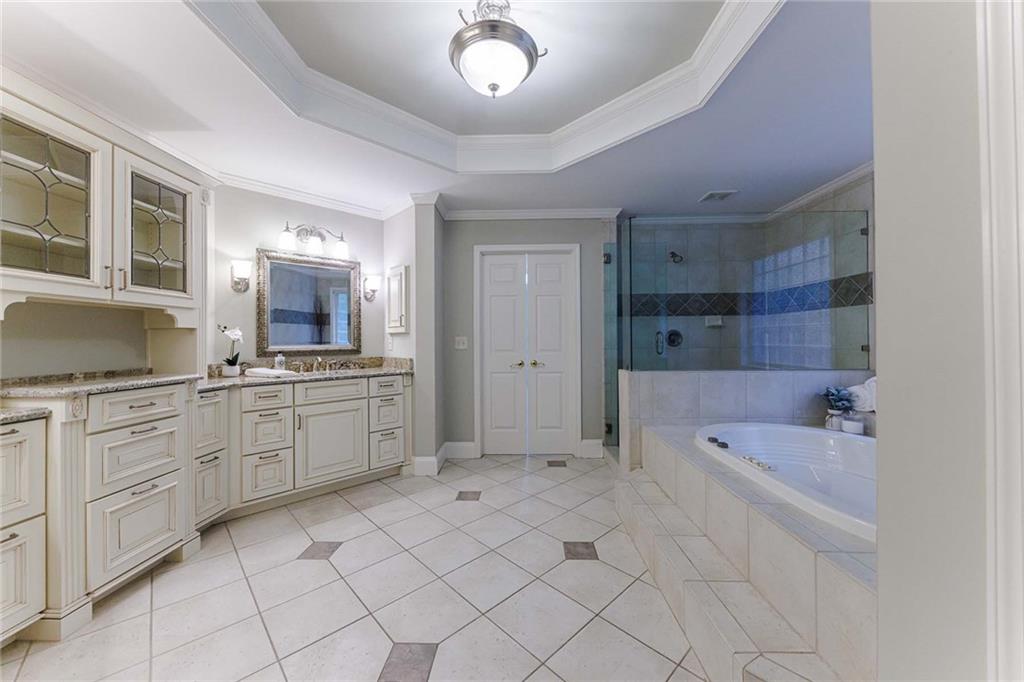 670 Greenview Terrace