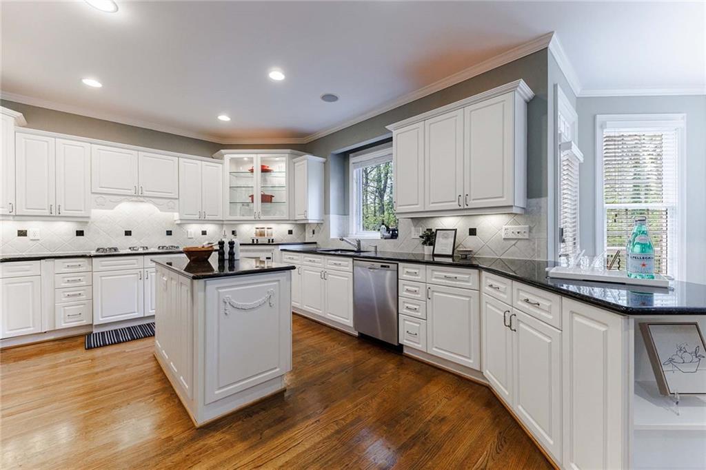 670 Greenview Terrace