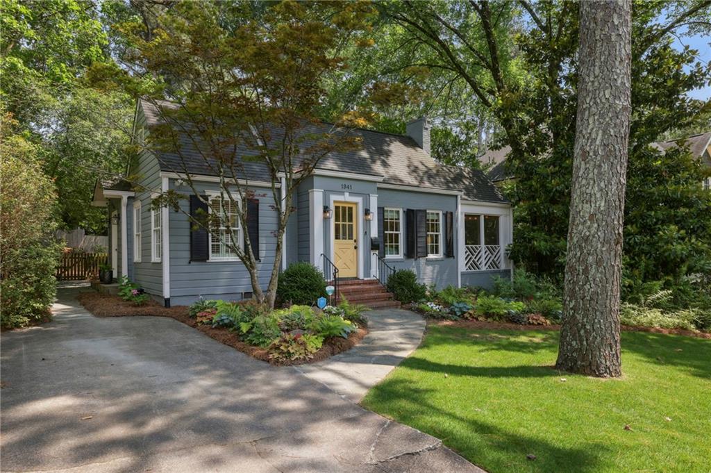 1941 Ardmore Road NW