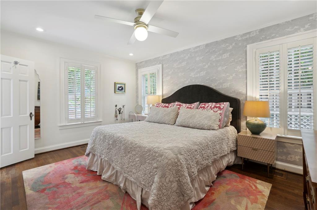 1941 Ardmore Road NW