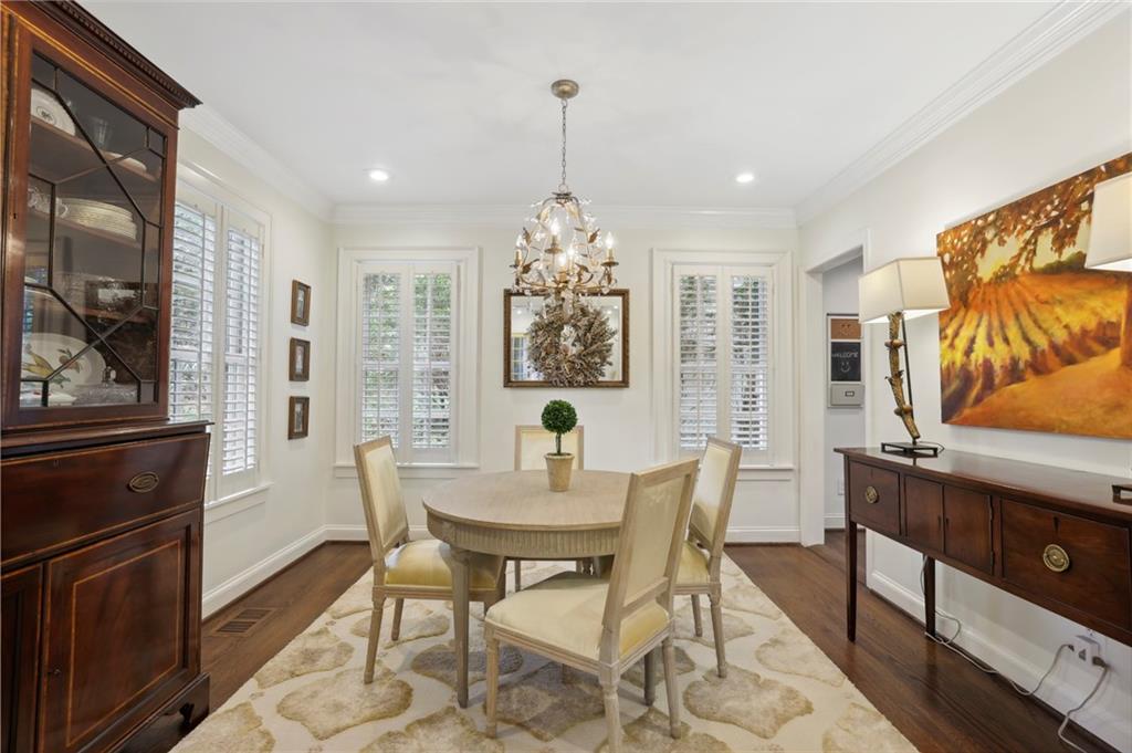 1941 Ardmore Road NW