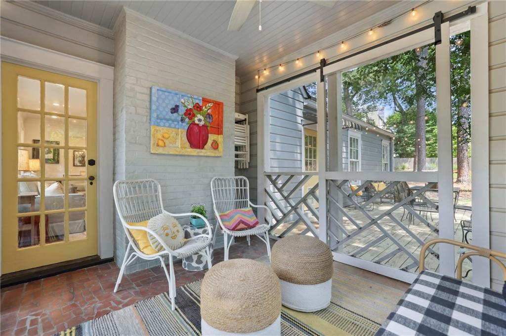 1941 Ardmore Road NW