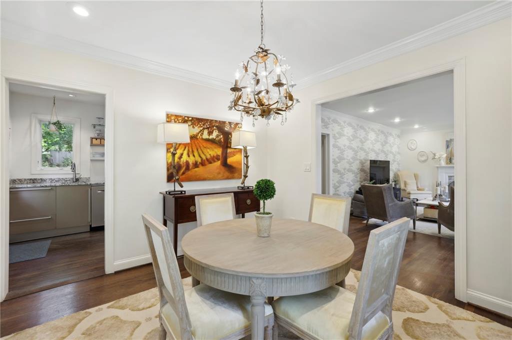 1941 Ardmore Road NW