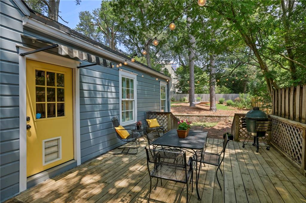 1941 Ardmore Road NW