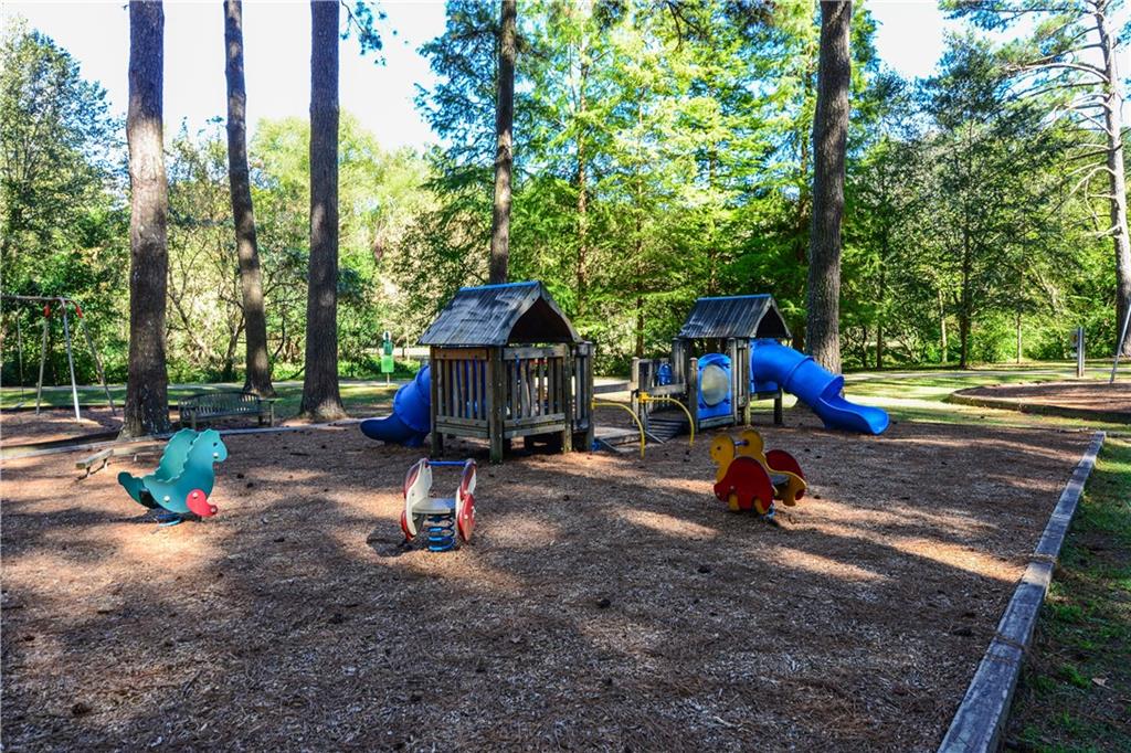 1941 Ardmore Road NW