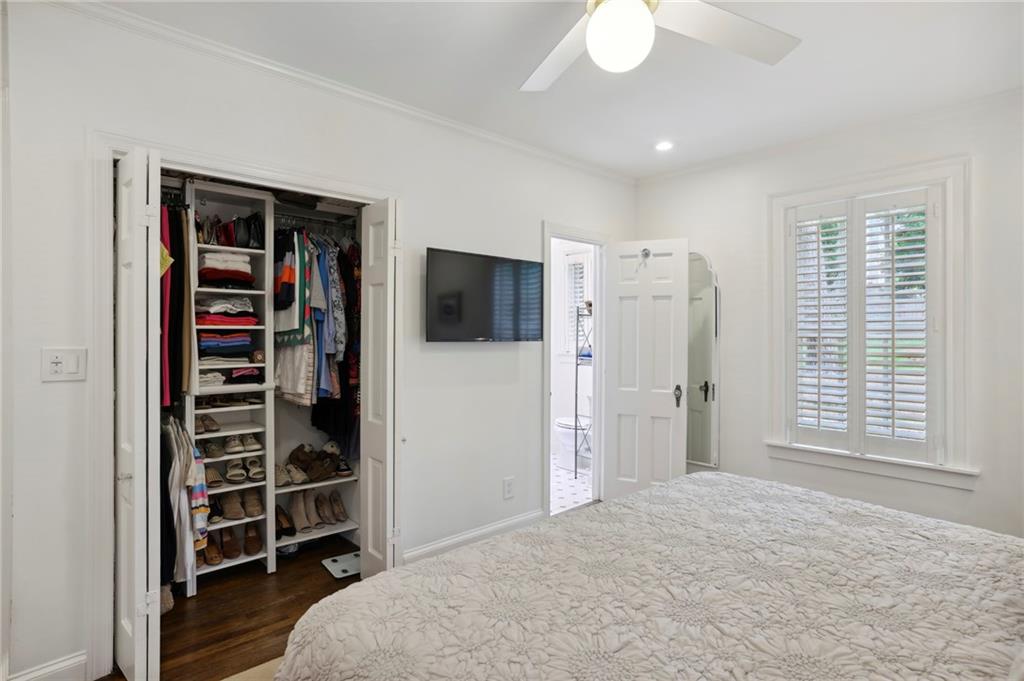 1941 Ardmore Road NW