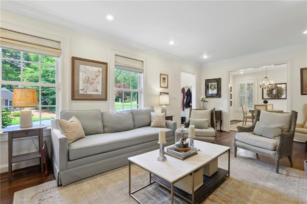 1941 Ardmore Road NW